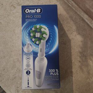 Oral-B Pro 1000 Rechargeable Electric Toothbrush, White